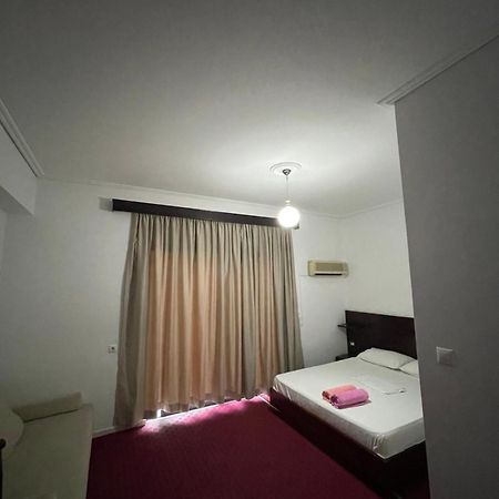 Hotel Freskia Sarandë Esterno foto